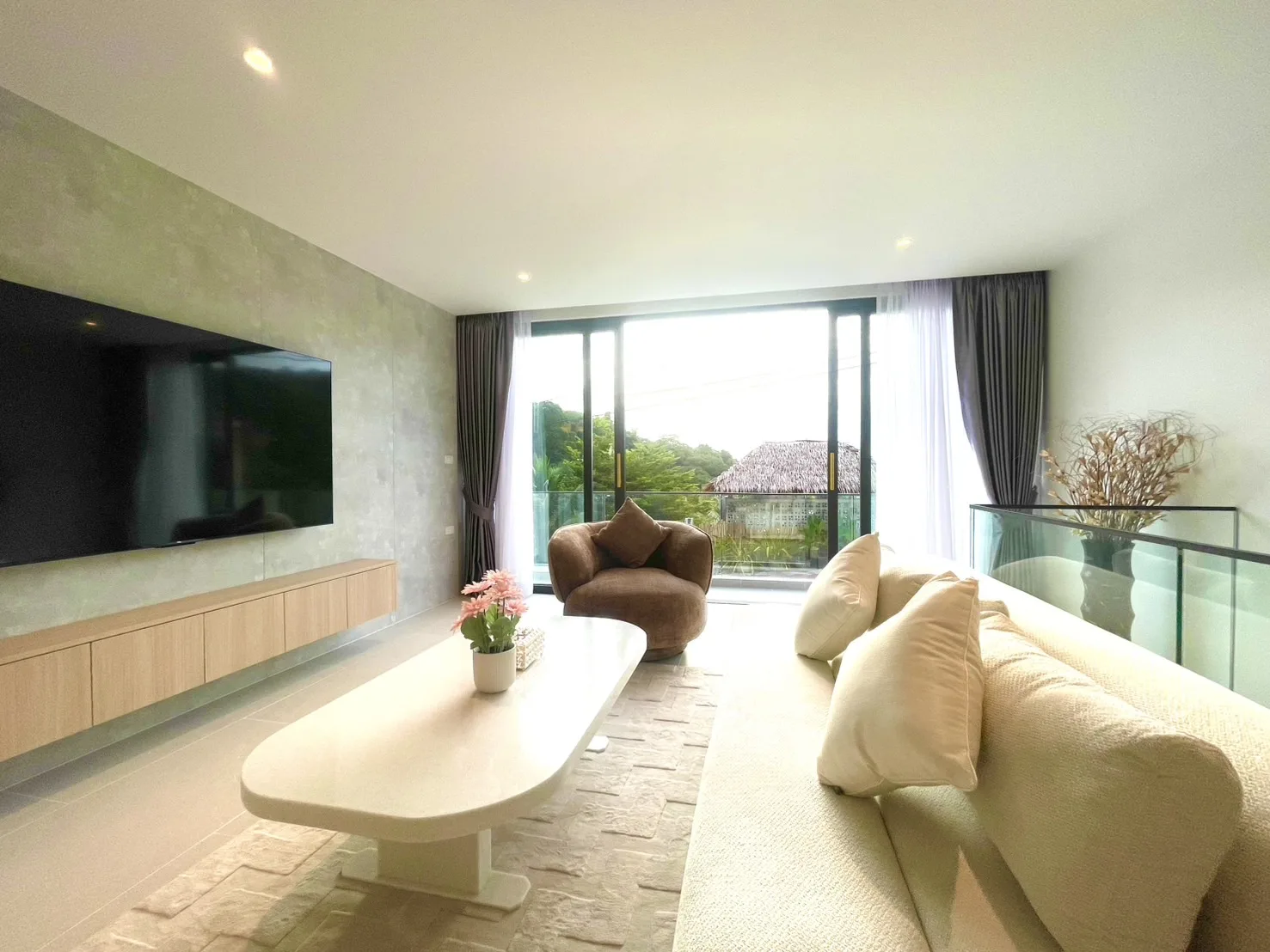 Mali Thai Top Sea View Kata
